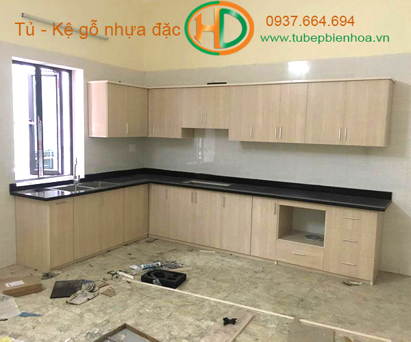 tủ bếp nhựa đẹp cao cấp vân gỗ